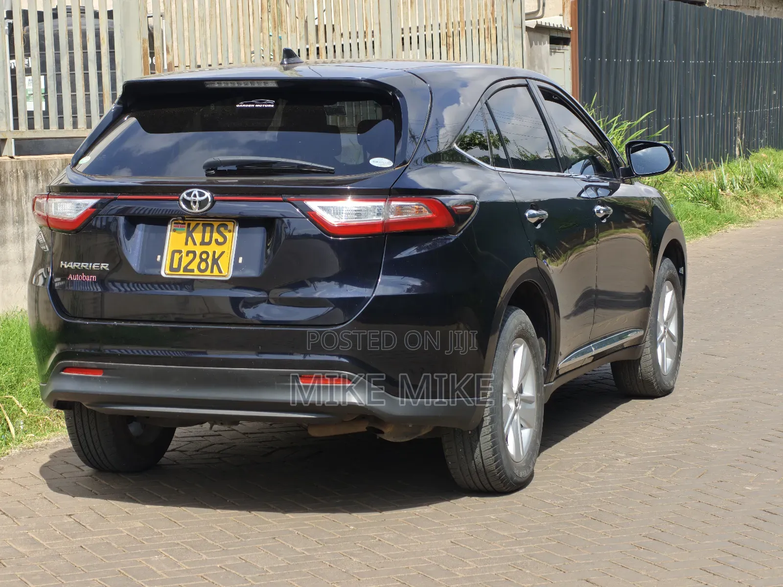 Toyota Harrier 2017