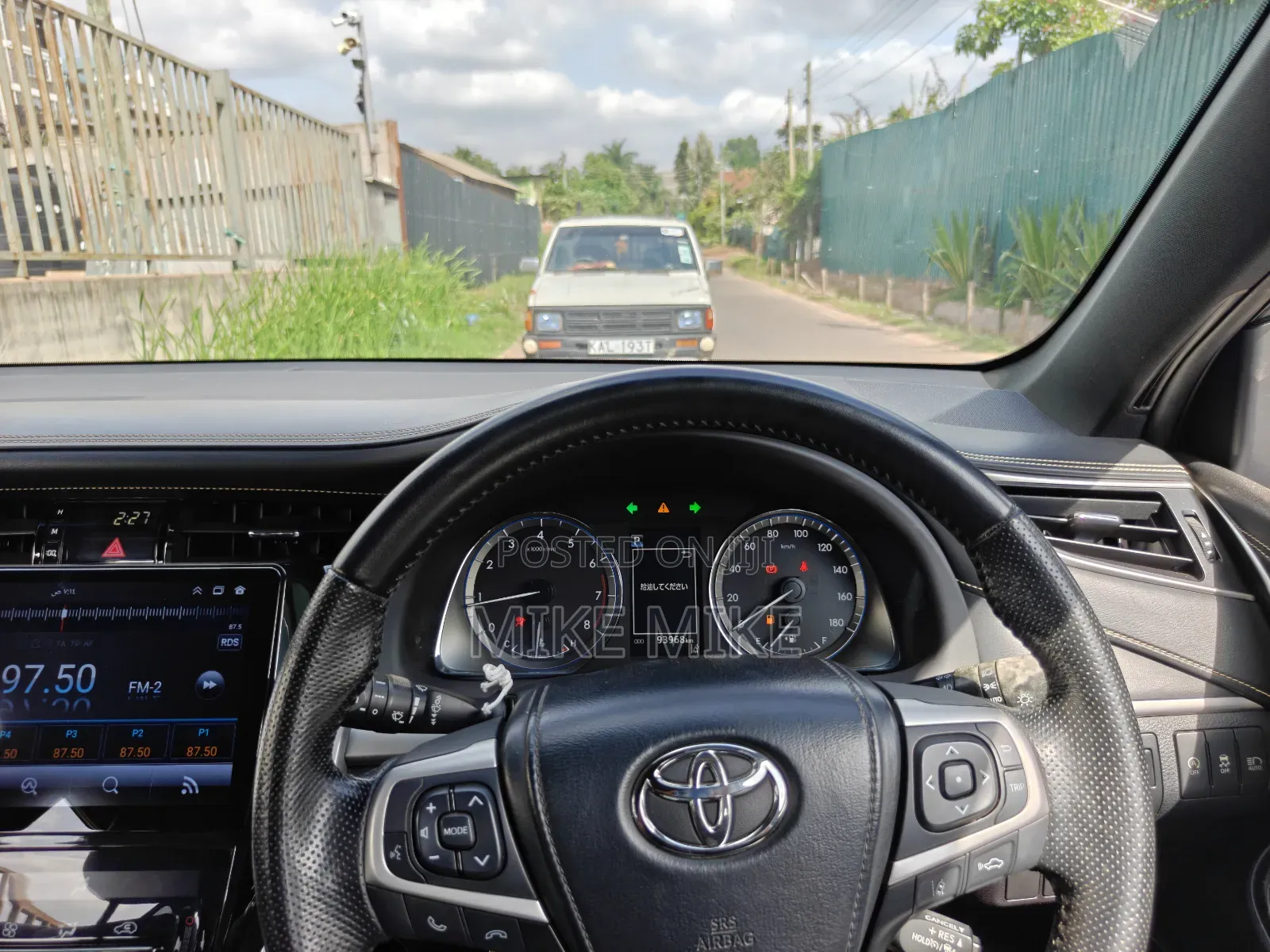 Toyota Harrier 2017