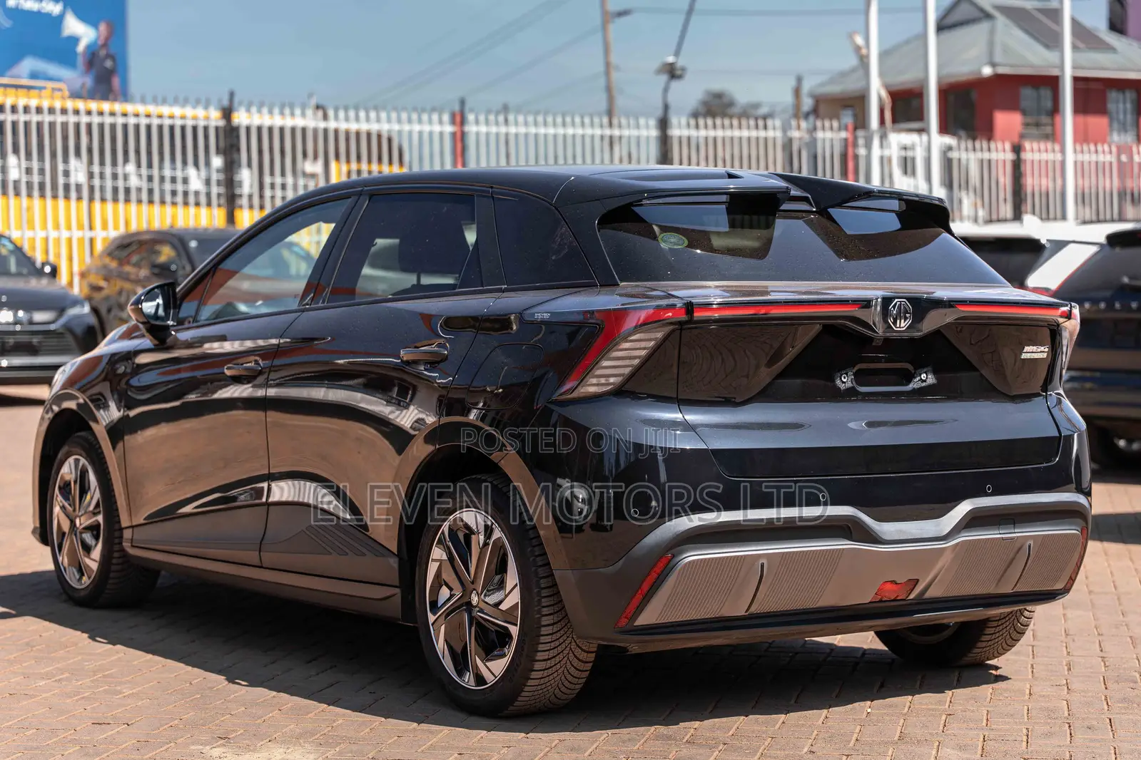 MG MG4 EV 2023 Black
