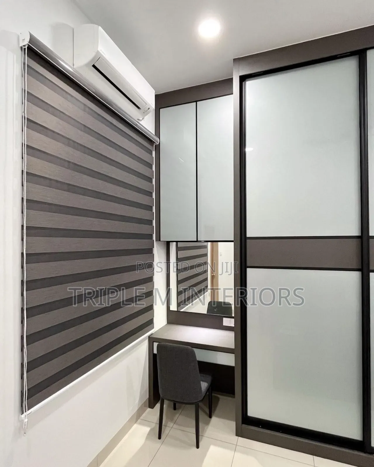 Clean-Cut Business Office Horizontal Window Blinds