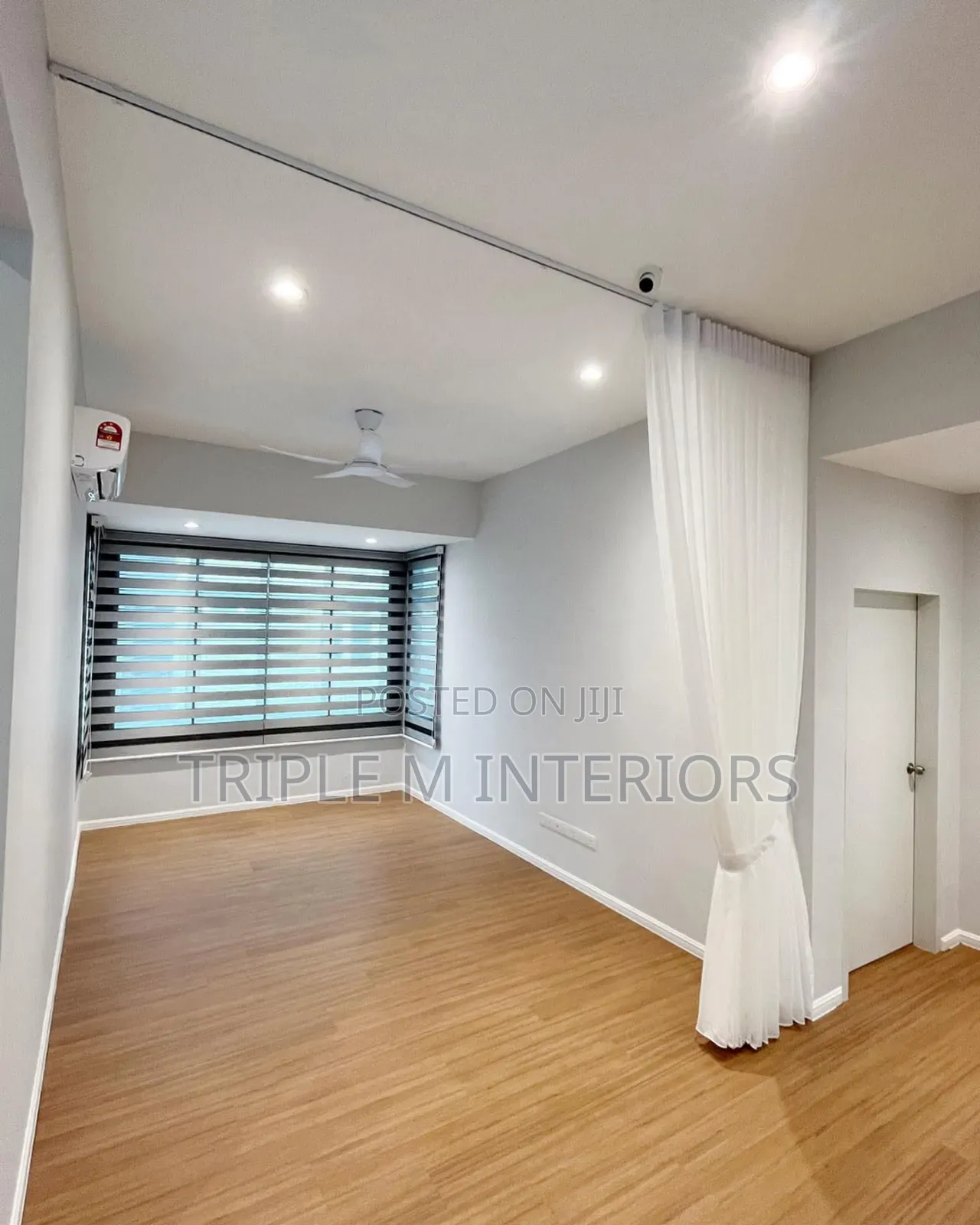 Professional Workspace Horizontal Window Coverings