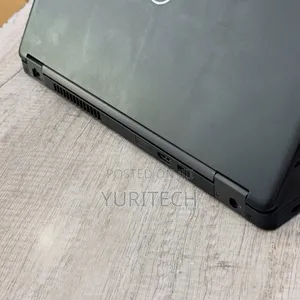 Laptop Dell Precision 5470 8GB Intel Core i5 SSD 256GB
