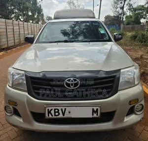 Toyota Hilux 2013 Gold