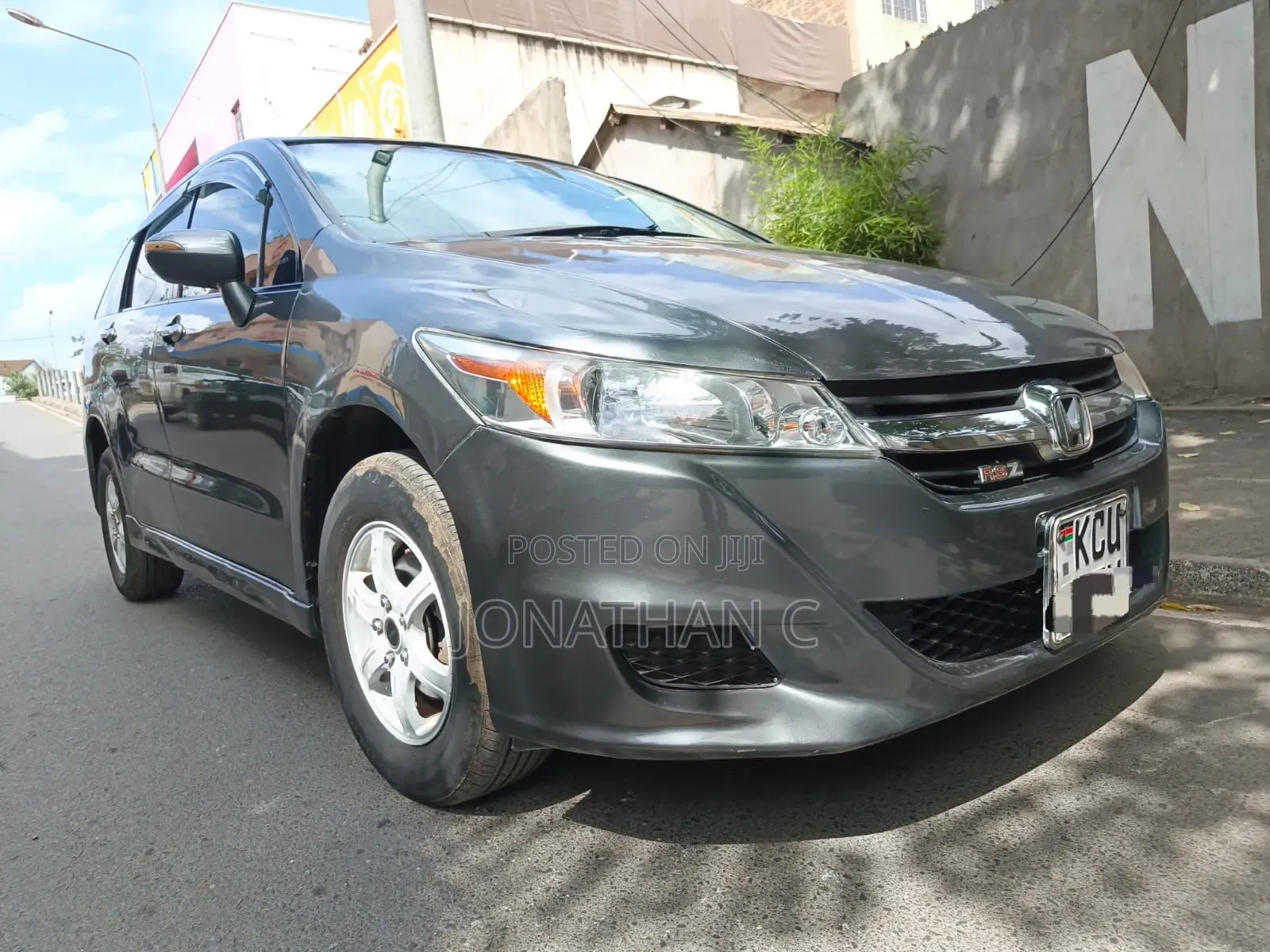 Honda Stream 1.7i ES 2012 Gray