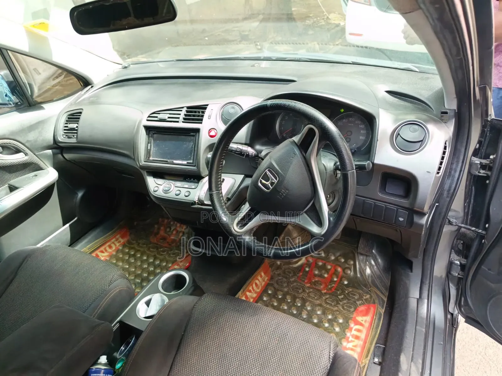 Honda Stream 1.7i ES 2012 Gray