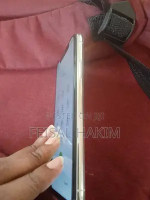 Apple iPhone X 64 GB White