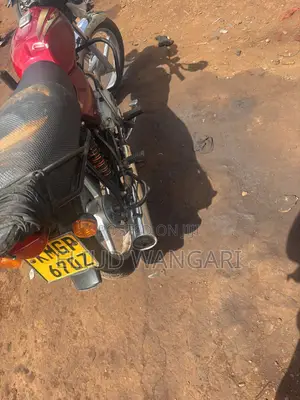 Bajaj Boxer 100 2024 Red