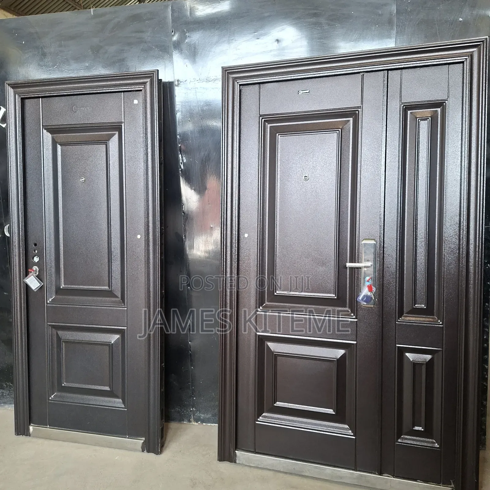 One and Half Leaf Door