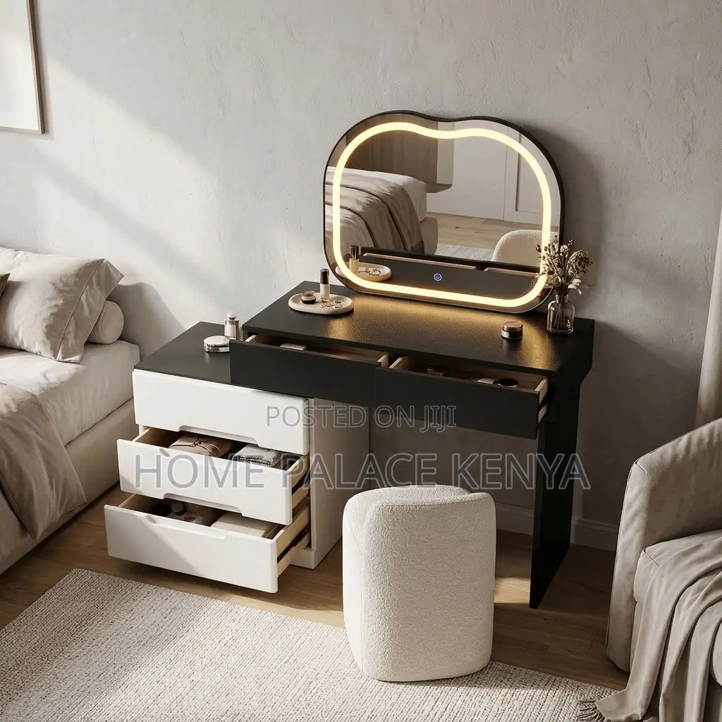 Dressing Table; Black Top Lighted Dressing Table Set