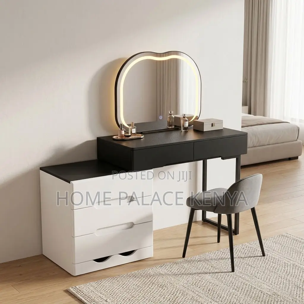 Dressing Table; Black Top Lighted Dressing Table Set