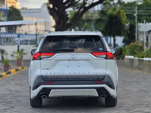 Toyota RAV4 2019 White