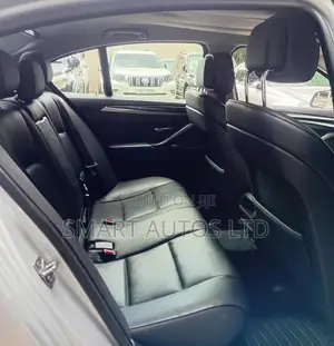 BMW 523i 2011 Silver