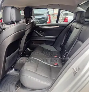 BMW 523i 2011 Silver