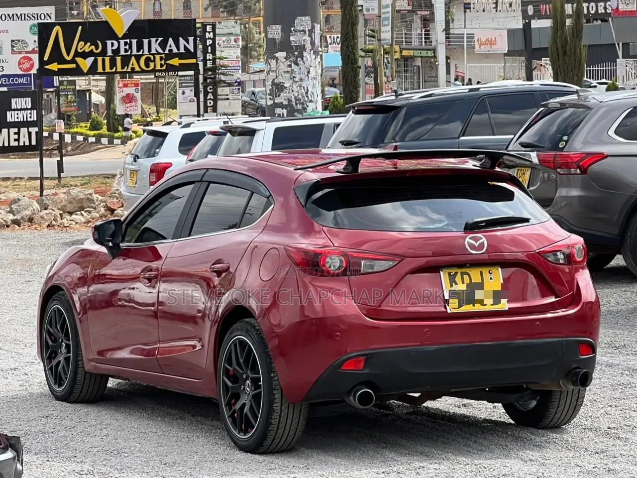Mazda Axela 2015 Red
