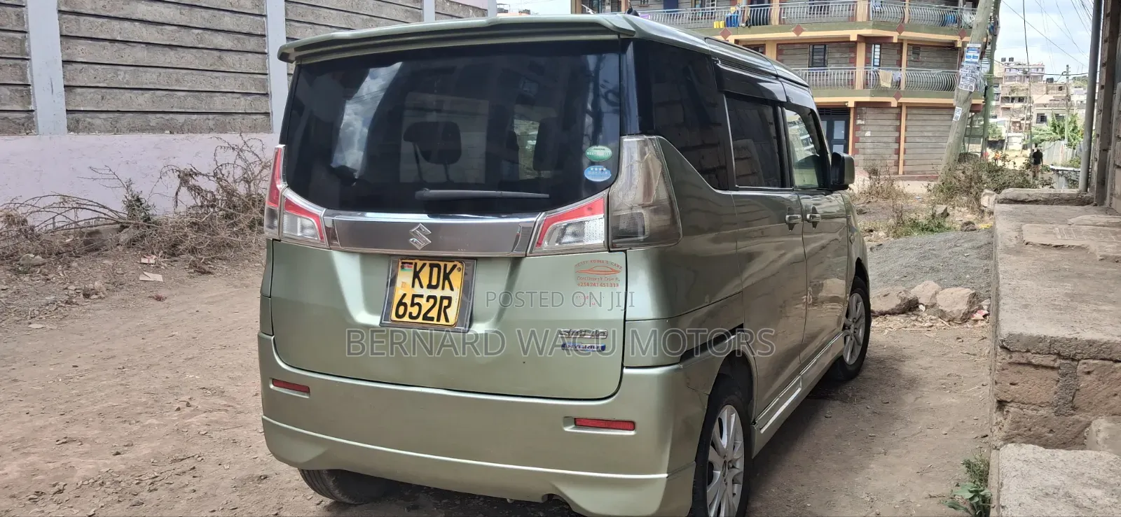 Suzuki Solio 2015 Green