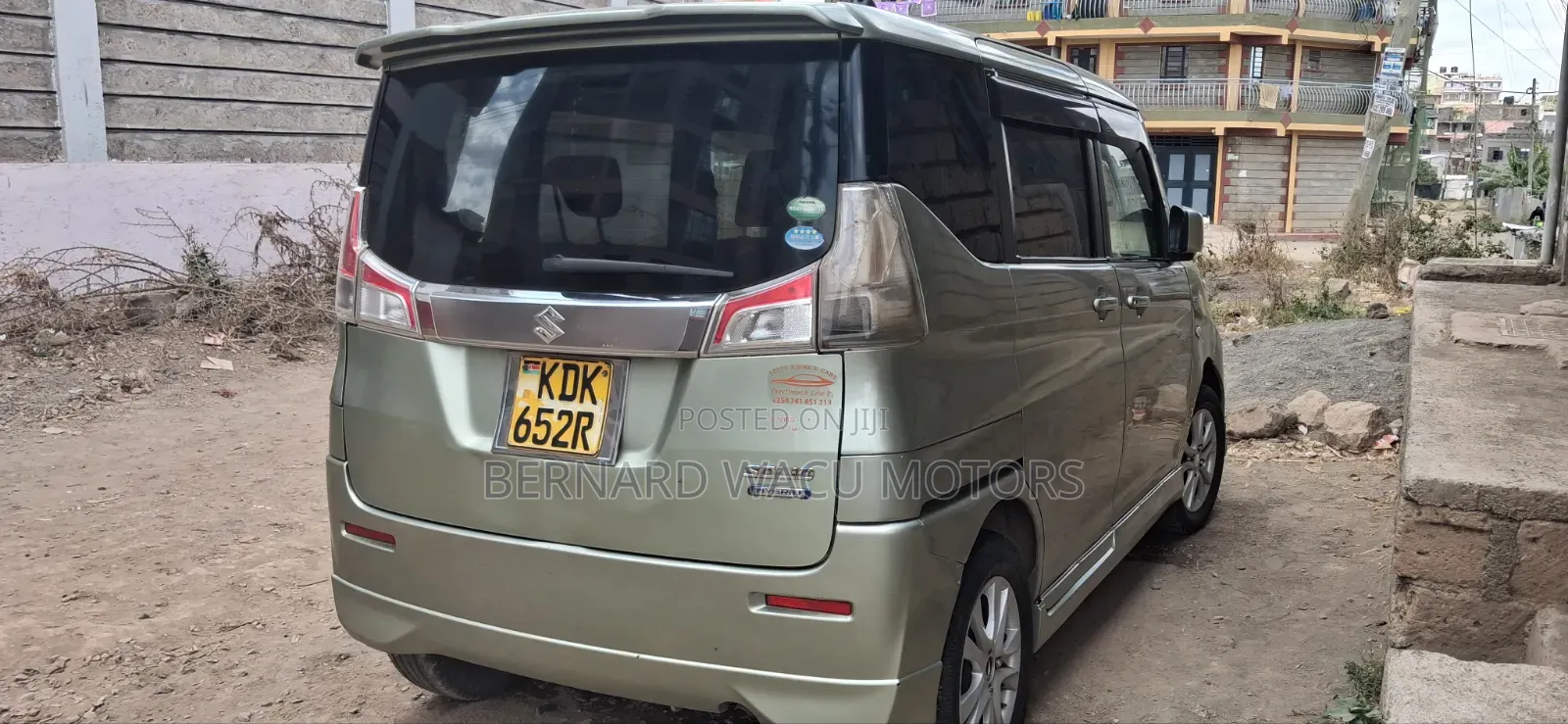 Suzuki Solio 2015 Green