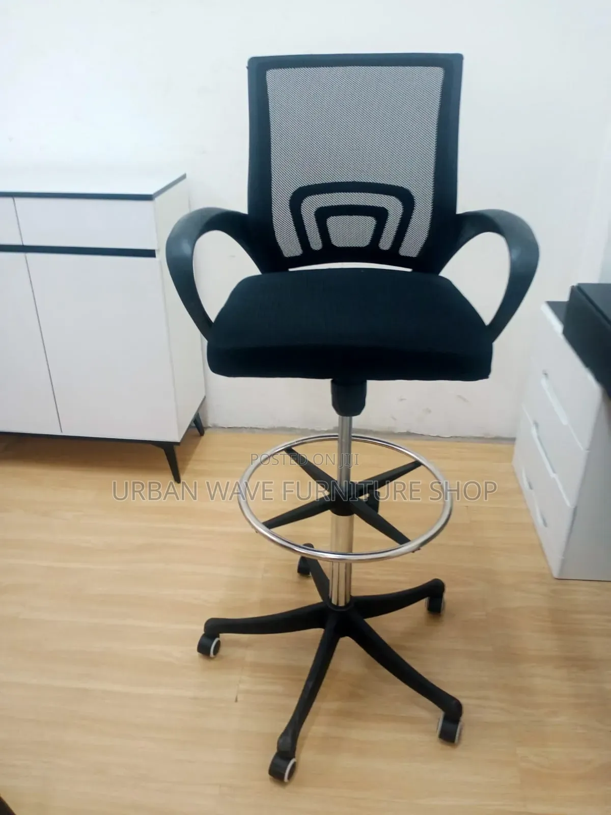 Meshed Office Counter Chairs
