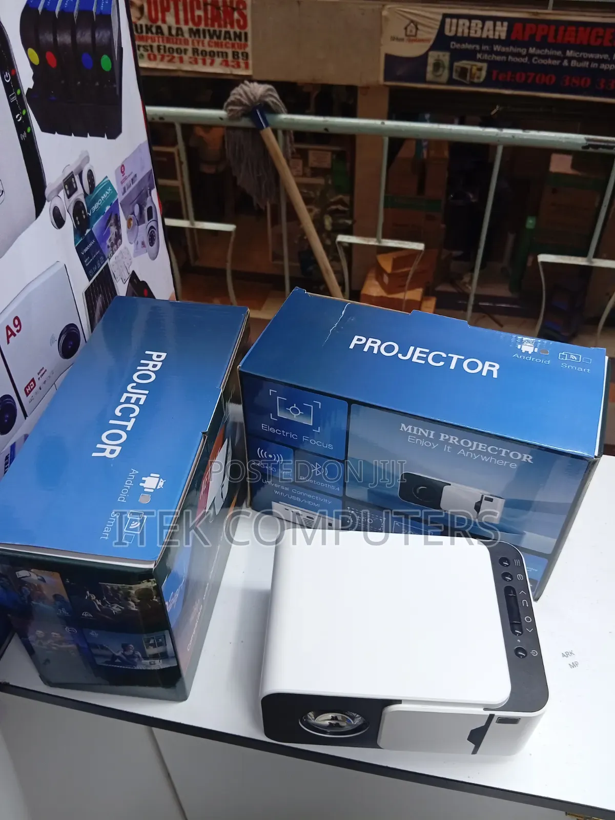 Enjoy Wireless Streaming With the T6 Mini Android Projector