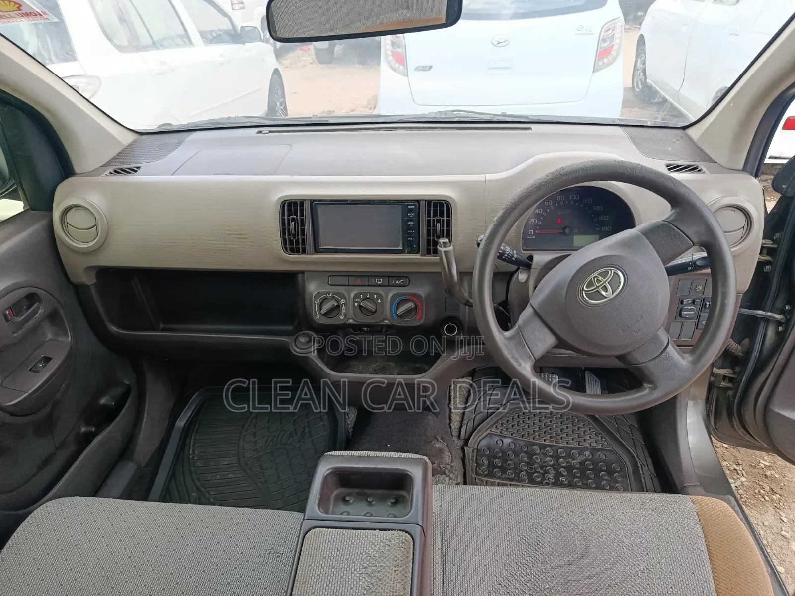 Toyota Passo 2015 Gray