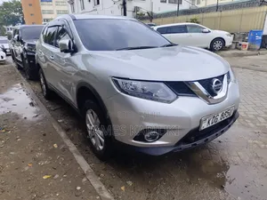 Nissan X-Trail 2014 Silver