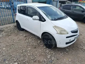 Toyota Ractis 2007 White