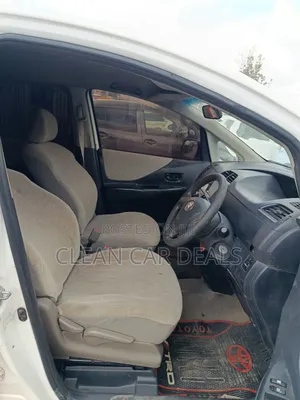 Toyota Ractis 2007 White