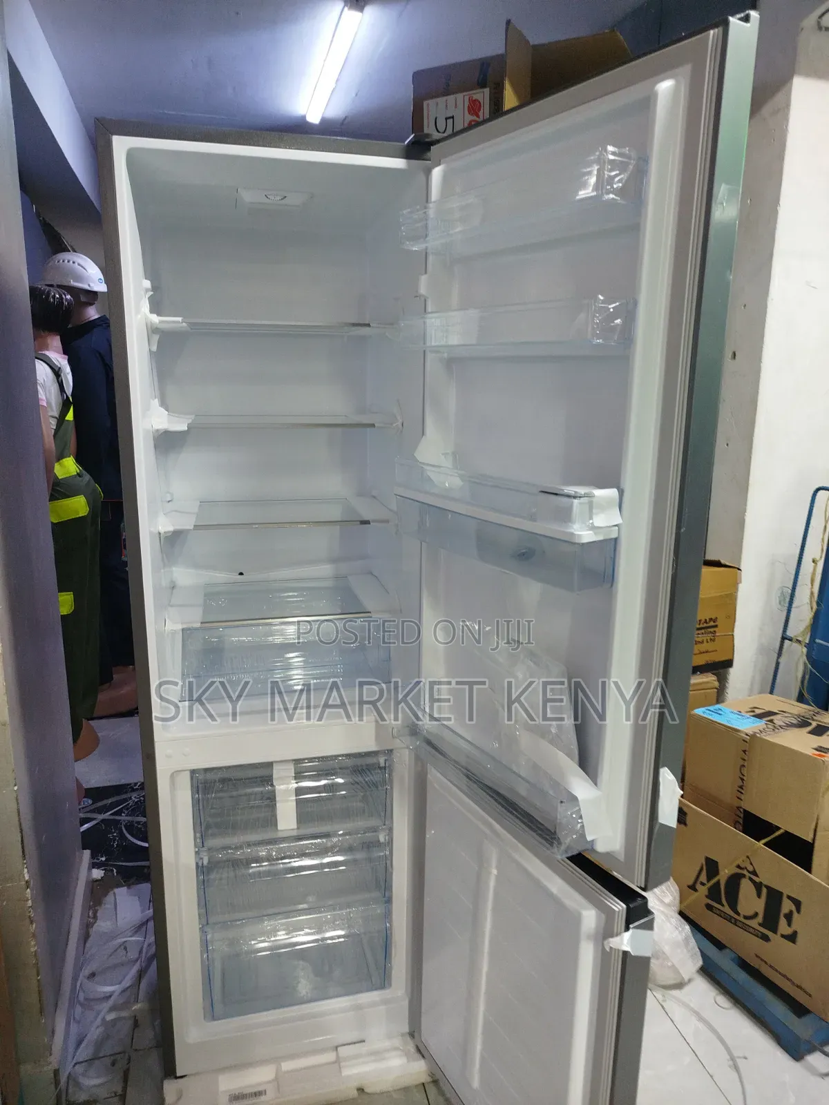 Hisense Fridge REF265DR Bottom Freezer With Dispenser