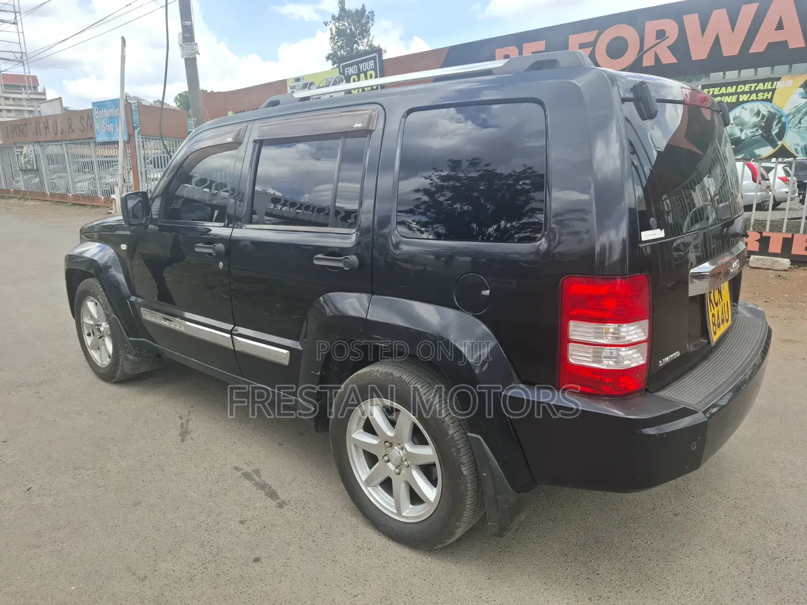 Jeep Cherokee 2010 Black