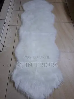 Fluffy Chiwawa Bedroom Mats at Affordable Prices