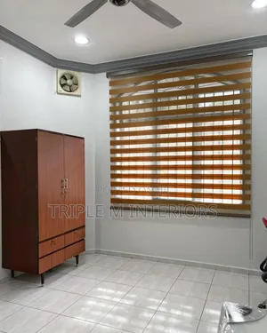 Modern Horizontal Louver Window Blinds – High Quality