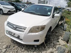 Toyota Axio 2010 White
