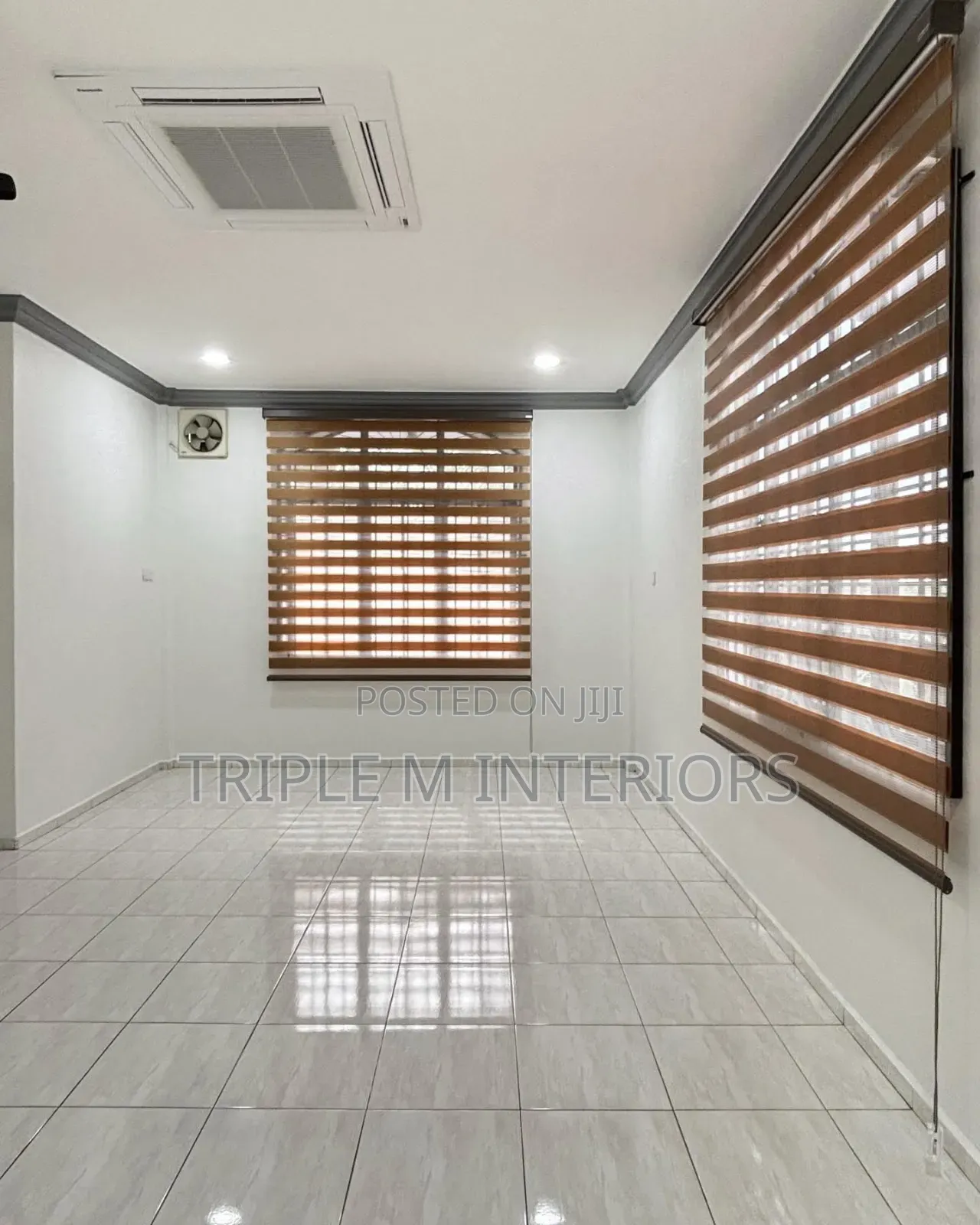 Elegant Horizontal Slat Window Blinds – Custom Fitting Available