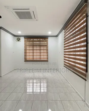 Elegant Horizontal Slat Window Blinds – Custom Fitting Available