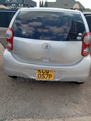 Toyota Passo 2012 Silver