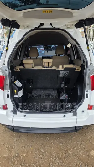 Toyota Ractis 2012 White