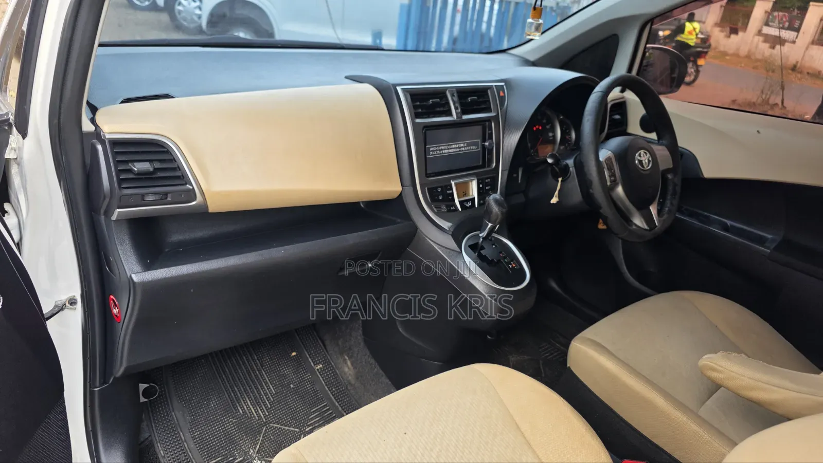 Toyota Ractis 2012 White