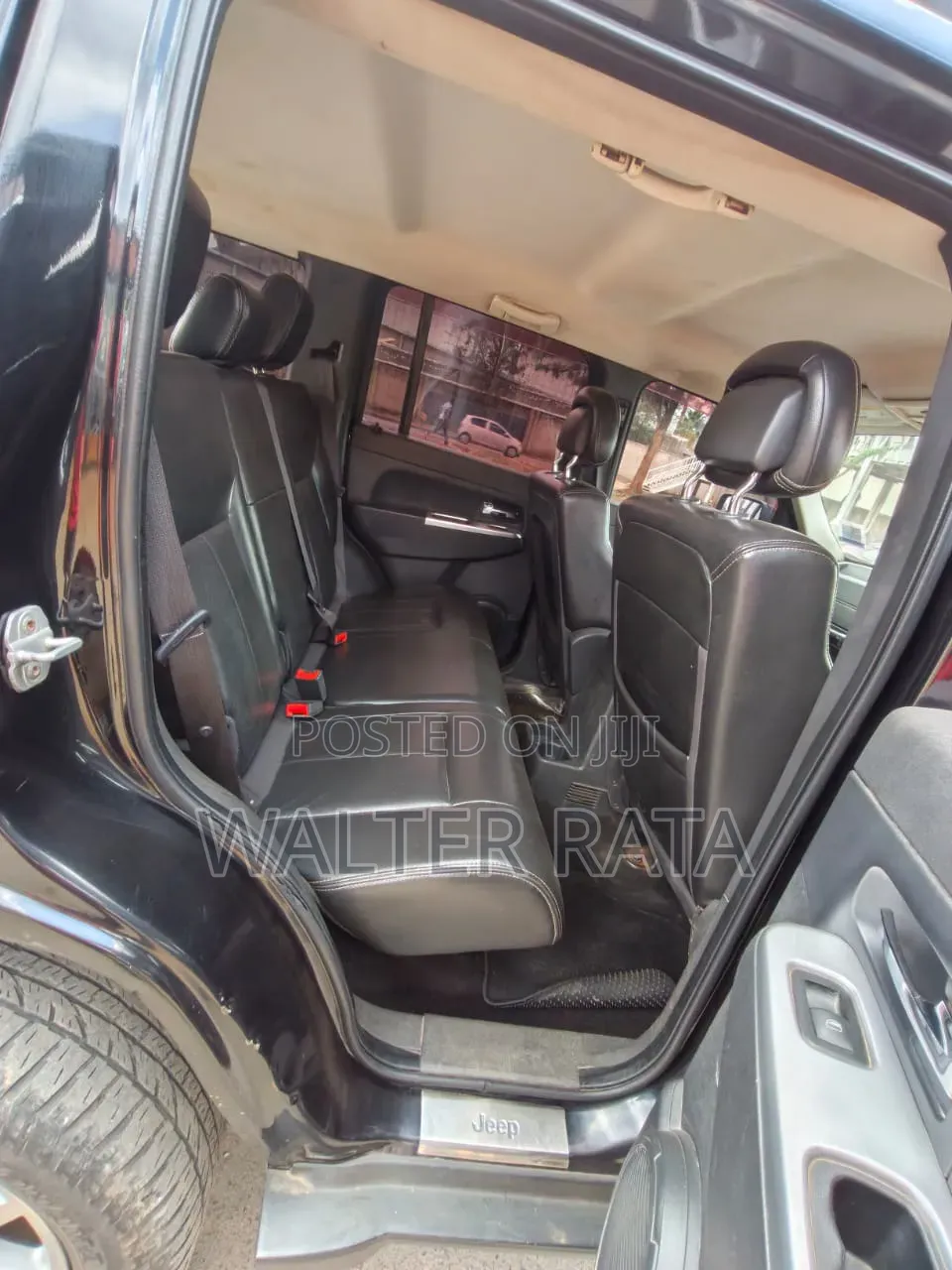 Jeep Cherokee 2010 Black
