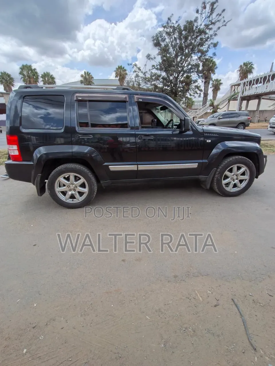 Jeep Cherokee 2010 Black
