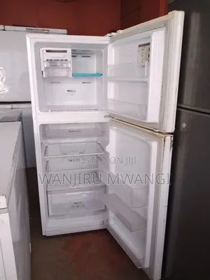 Samsung White Fridge ( No Frost)
