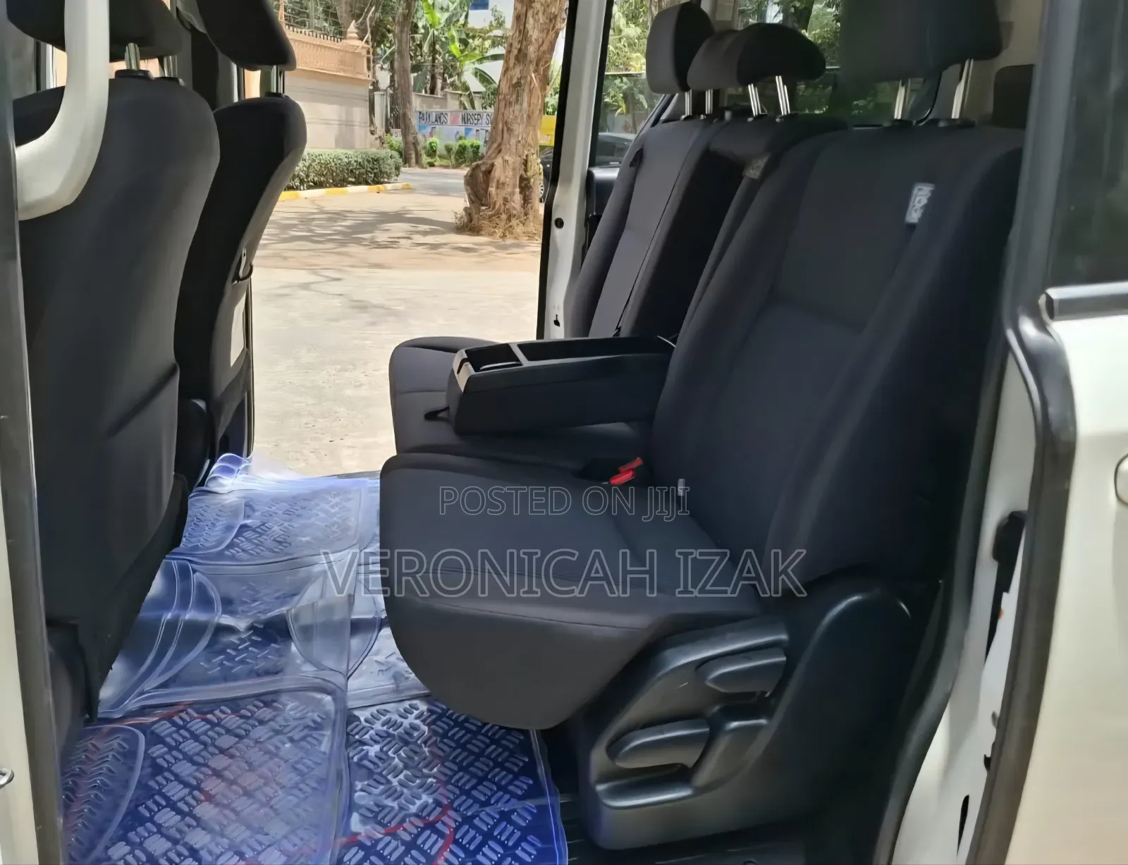 Toyota Noah 2017 White