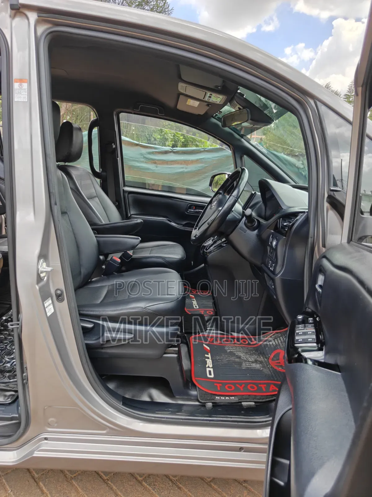 Toyota Noah 2019 Gray