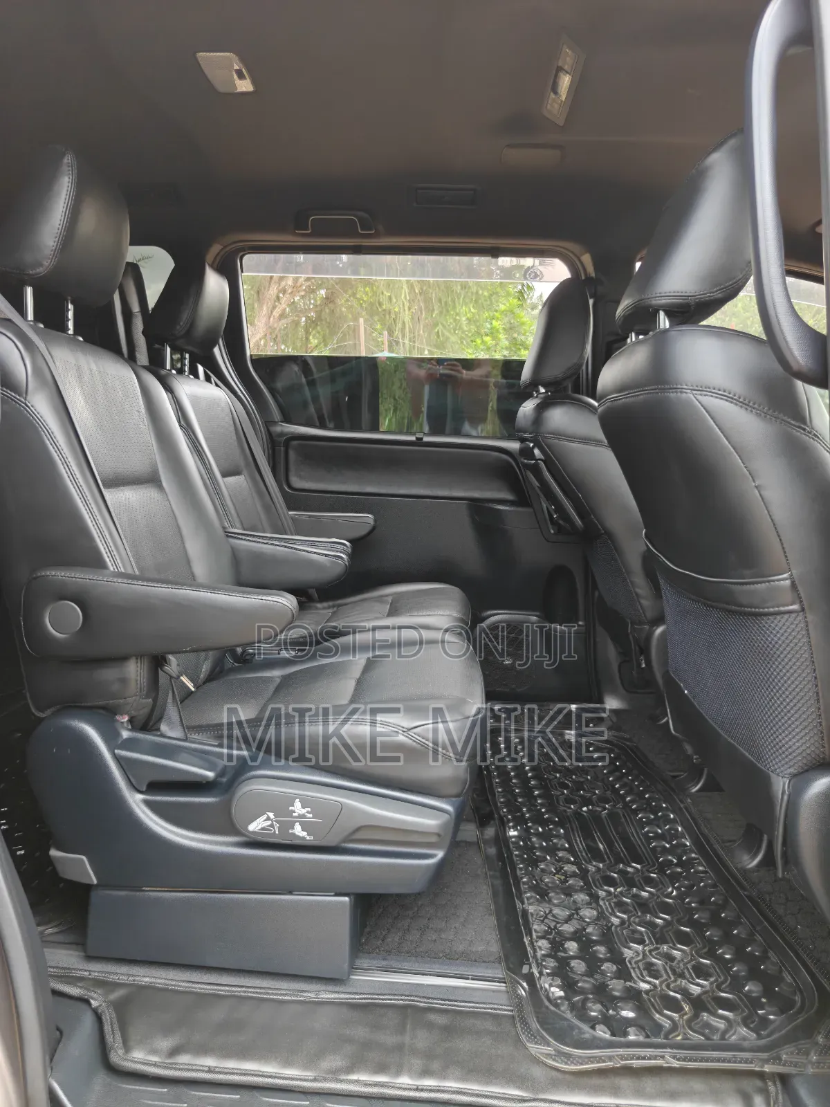Toyota Noah 2019 Gray