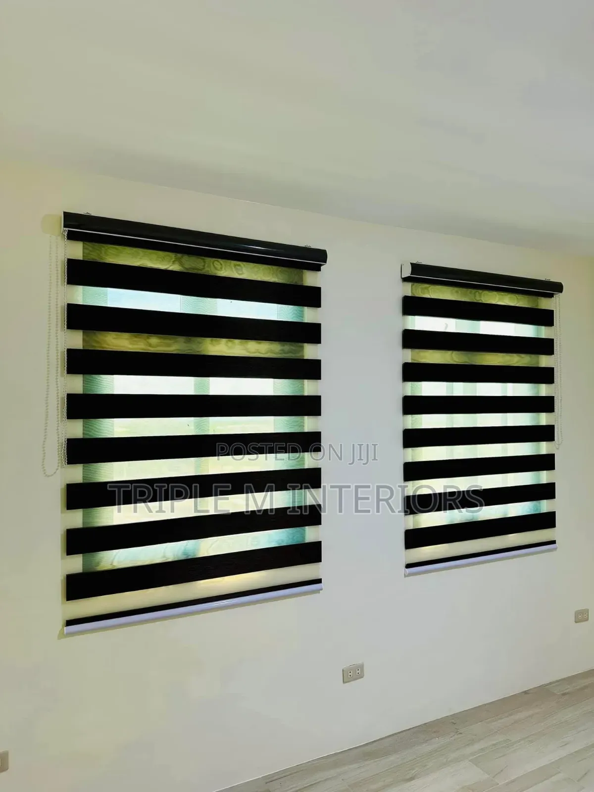 Dining Area Decorative Horizontal Venetian Blinds