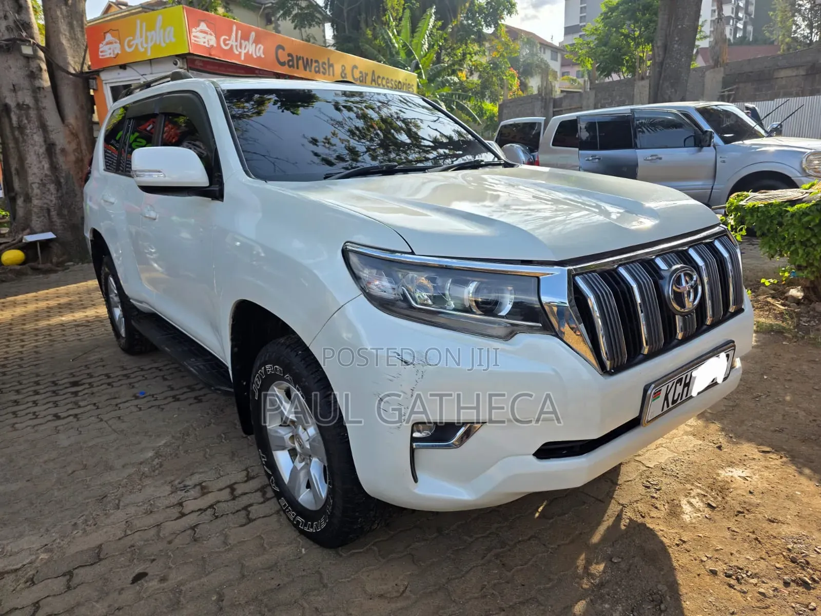 Toyota Land Cruiser Prado 2015 White