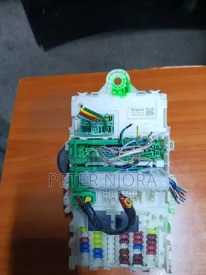 Honda Vezel Hybrid Fusebox