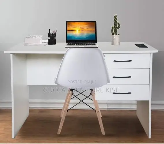 White MDF Custom Computer Desk With Drawers