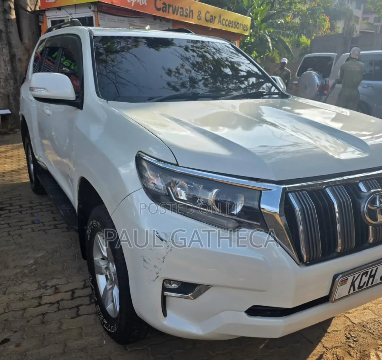 Toyota Land Cruiser Prado 2015 White
