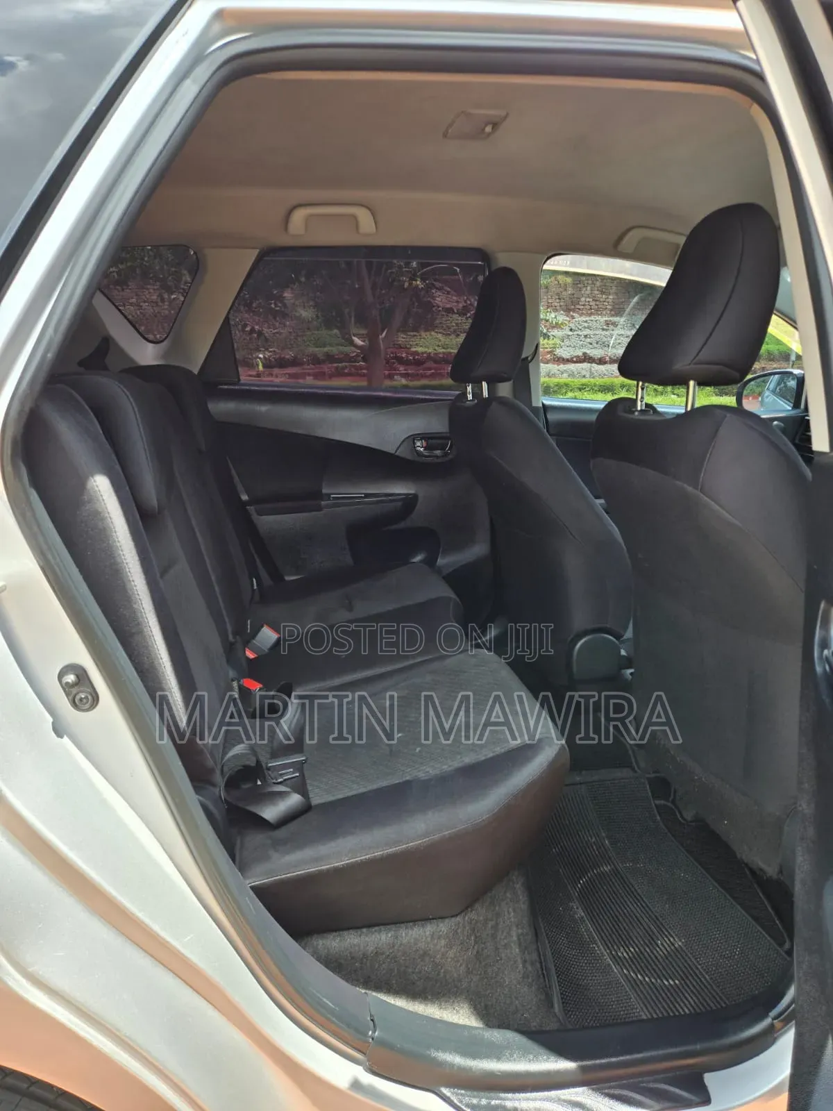 Subaru Trezia 2011 Silver