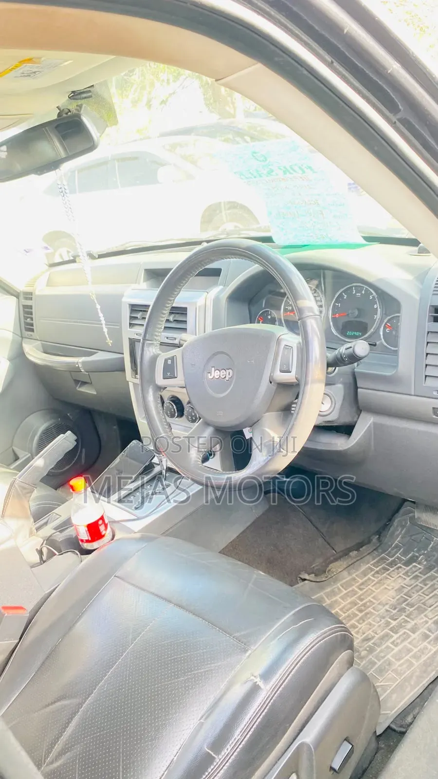 Jeep Cherokee 2010 Black