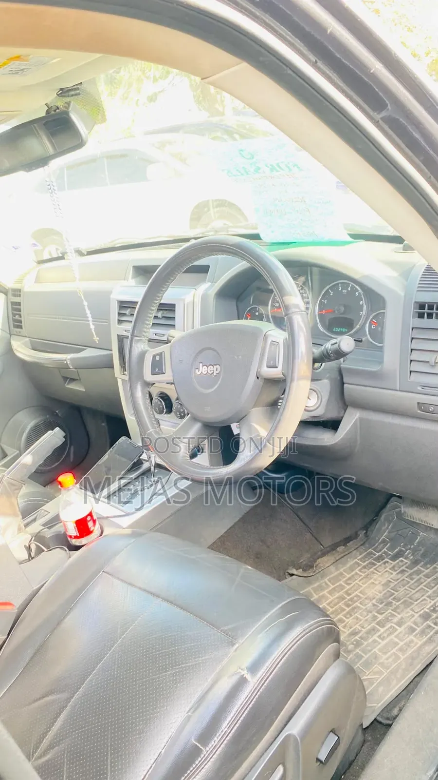 Jeep Cherokee 2010 Black